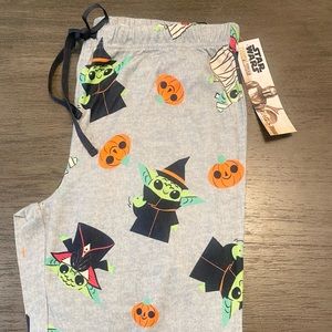 Women’s size M Star Wars Mandalorian pajama bottoms. Grogu Halloweeen. Very soft